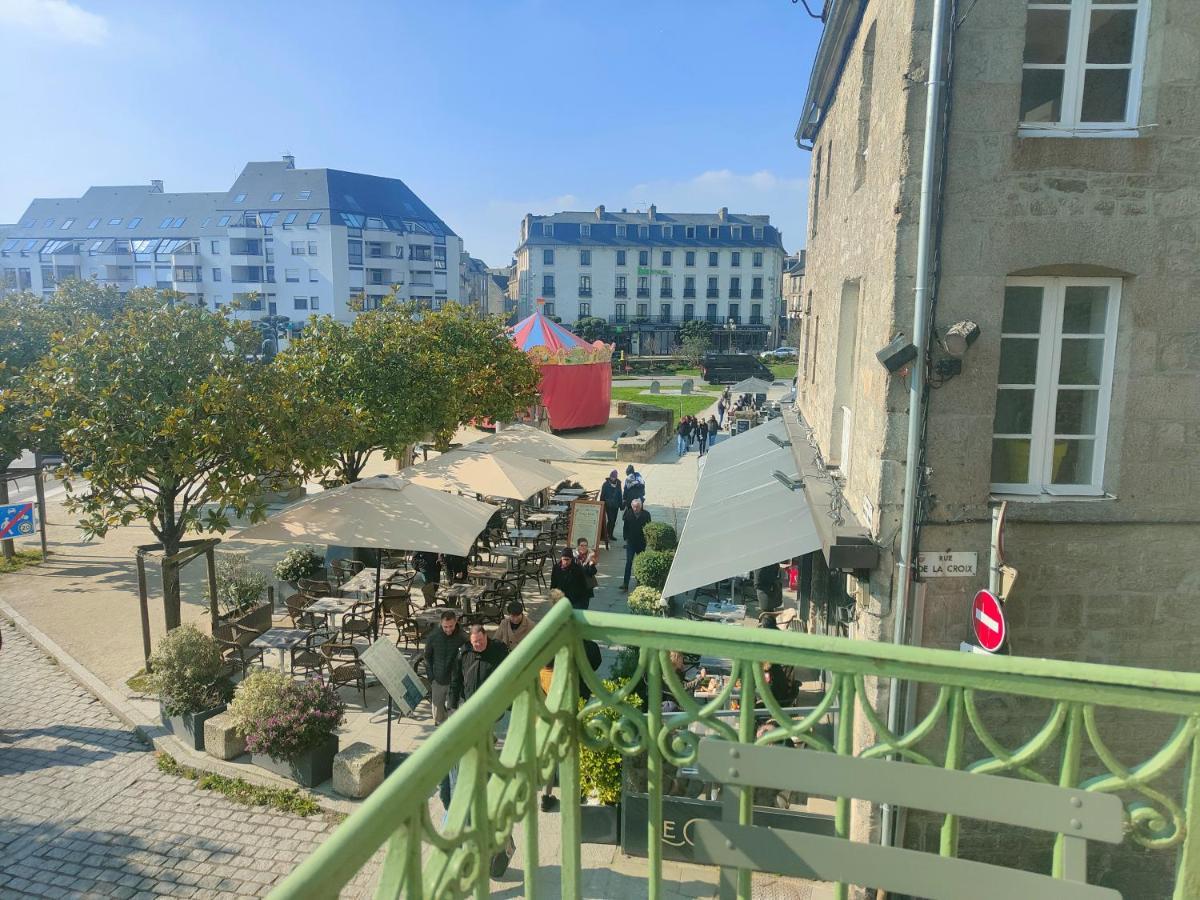 Studio Balcon De La Place Dinan Eksteriør bilde